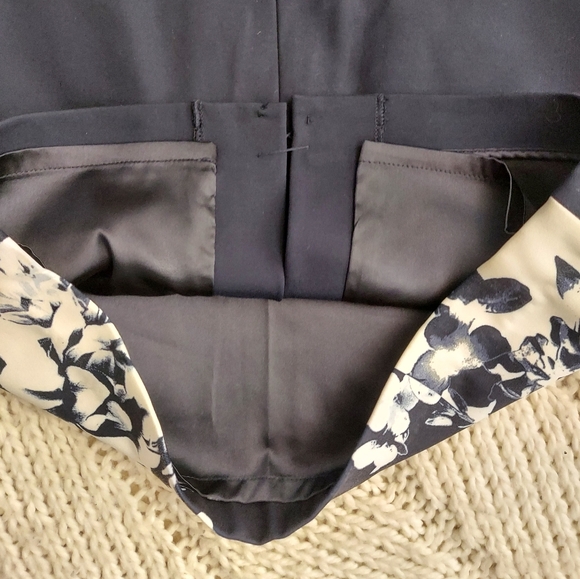 New ELLEN TRACY High Waisted Floral Pencil Skirt - Picture 7 of 8